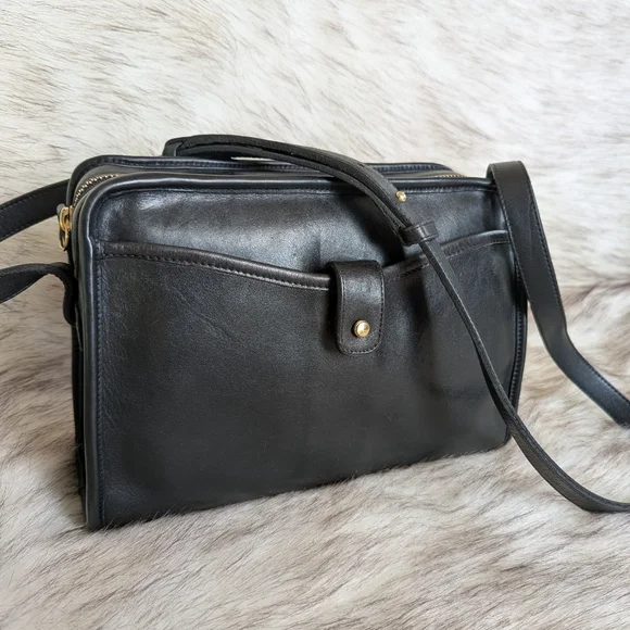 Vintage Coach Black Leather Crossbody Bag - Picture 1 of 14